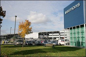 Simons Prend De L Expansion Quebec Urbain